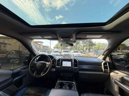 Used 2018 Ford F250 XLT w/ XLT Premium Package AWD/4WD image 19