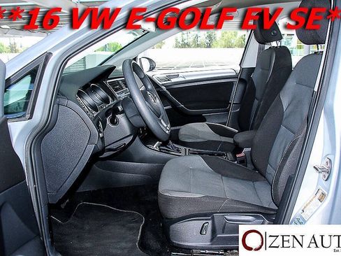 Used 2016 Volkswagen e-Golf SE FWD image 23