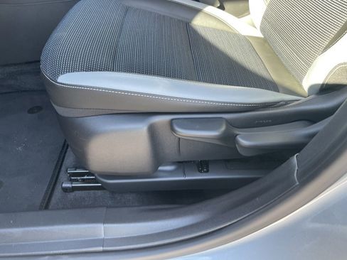 Used 2024 Buick Envista Preferred w/ Convenience II Package image 11