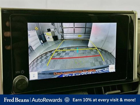 Used 2023 Toyota RAV4 LE AWD/4WD image 18