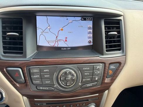 Used 2018 Nissan Pathfinder Platinum w/ Cargo Package AWD/4WD image 14