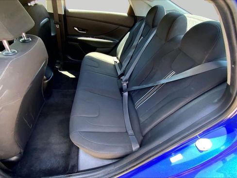 Used 2023 Hyundai Elantra SEL w/ Convenience Package FWD image 19