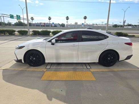 Used 2025 Toyota Camry SE w/ Multimedia Upgrade Package FWD image 7