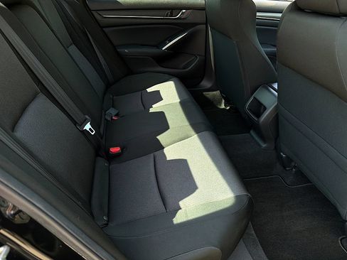 Used 2018 Honda Accord LX image 26