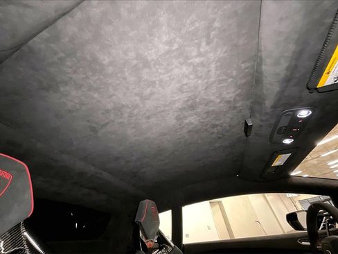 Used 2024 Lamborghini Huracan Sterrato image 20