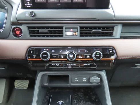 New 2026 Honda Pilot TrailSport image 25