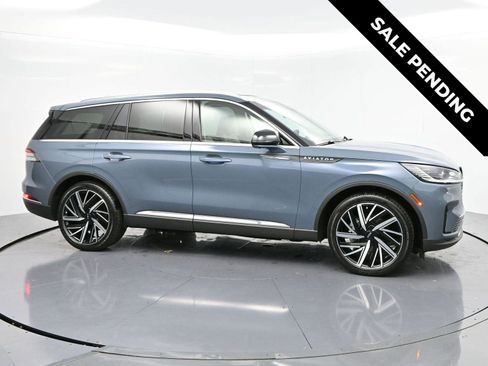 Used 2025 Lincoln Aviator Reserve w/ Equipment Group 201A image 1