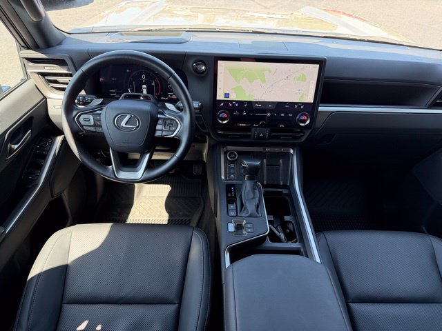Used 2024 Lexus GX 550 AWD/4WD image 13