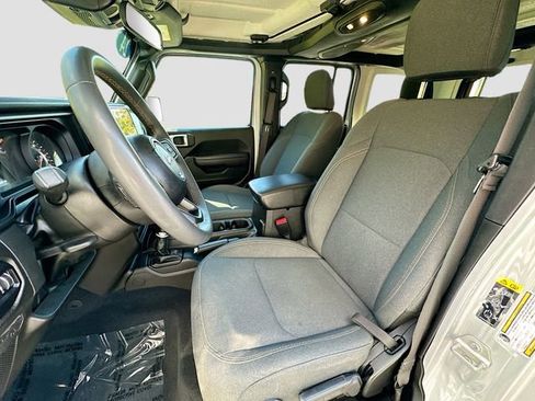 Used 2024 Jeep Wrangler Sport S image 19