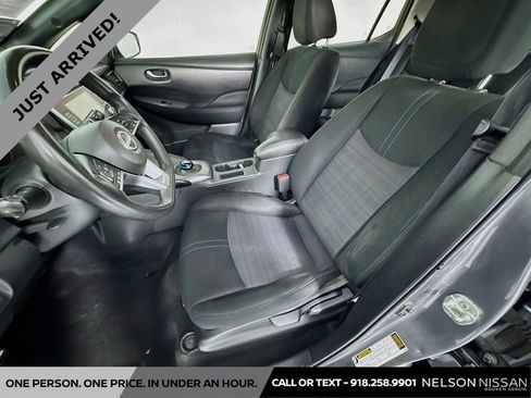 Used 2023 Nissan Leaf S image 19