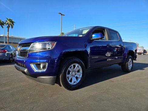 Used 2017 Chevrolet Colorado LT w/ LT Convenience Package image 2