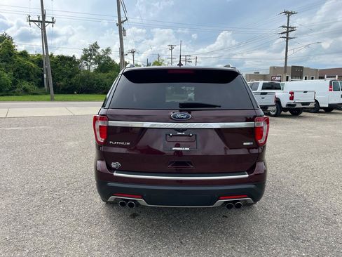 Used 2019 Ford Explorer Platinum AWD/4WD image 4
