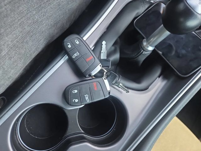 Used 2022 Dodge Challenger R/T Scat Pack RWD image 19