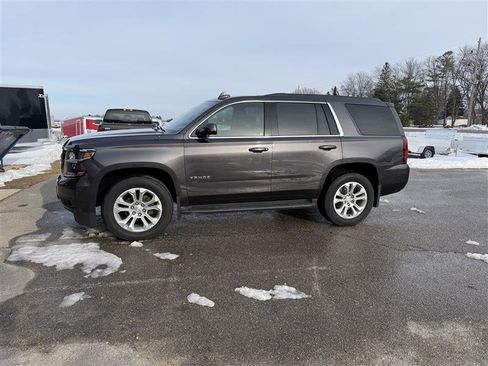 Used 2015 Chevrolet Tahoe LT image 3