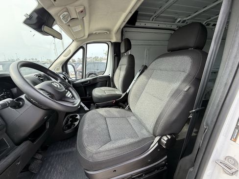 Used 2023 RAM ProMaster 2500 image 25