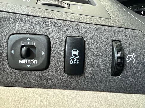 Used 2012 Lexus ES 350 image 24