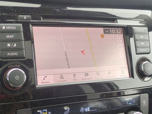 Used 2019 Nissan Rogue SL w/ Premium Package image 19