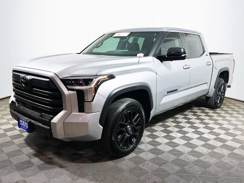 Certified 2025 Toyota Tundra Limited AWD/4WD image 3
