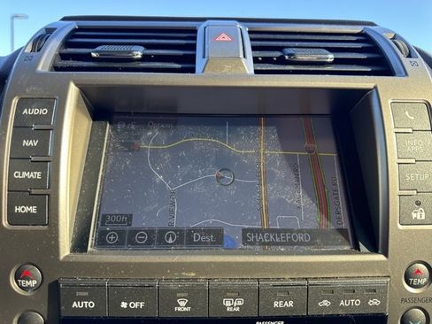 Used 2015 Lexus GX 460 image 10