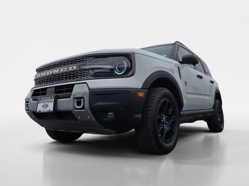Used 2025 Ford Bronco Sport Badlands image 25