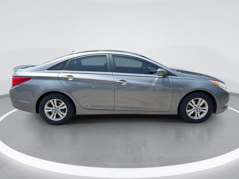 Used 2013 Hyundai Sonata GLS w/ Popular Equipment Pkg FWD image 9