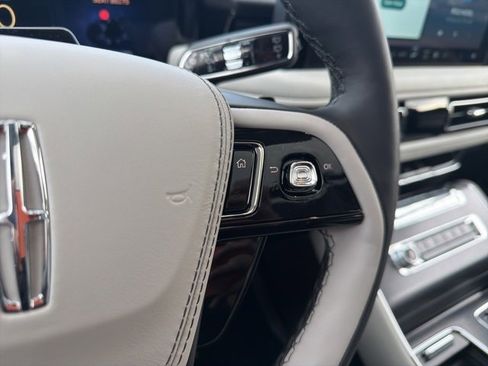 New 2026 Lincoln Aviator AWD image 29