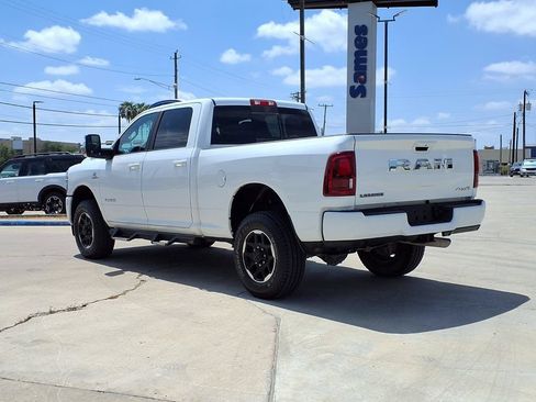 Used 2026 RAM 2500 Laramie AWD/4WD image 6