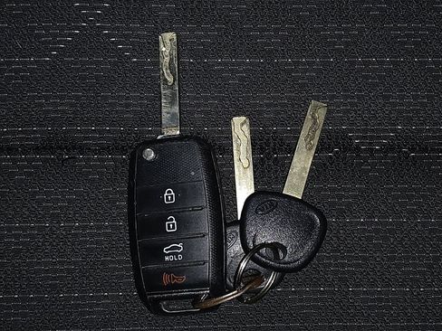 Used 2019 Kia Rio S FWD image 32
