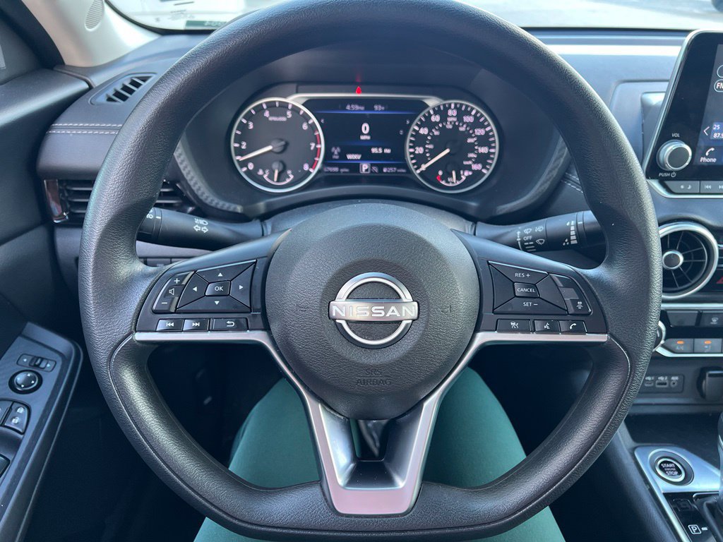 Used 2025 Nissan Sentra SV FWD image 13