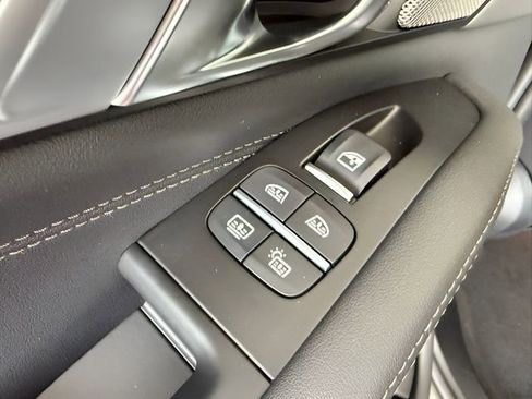 Used 2026 BMW X7 xDrive40i w/ M Sport Package image 24