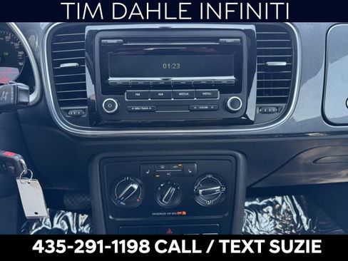 Used 2012 Volkswagen Beetle 2.5 image 9