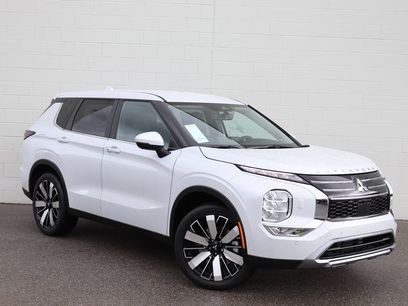 New 2025 Mitsubishi Outlander SE