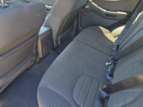 Used 2015 Nissan Xterra PRO-4X AWD/4WD image 8