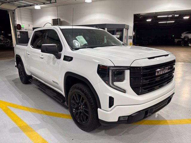 Used 2024 GMC Sierra 1500 Elevation w/ X31 Off-Road Package AWD/4WD image 4