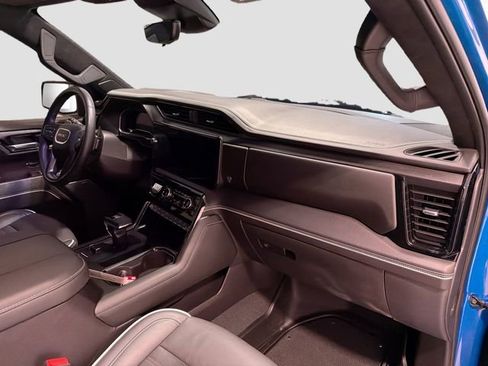 Used 2024 GMC Sierra 1500 AT4X image 27