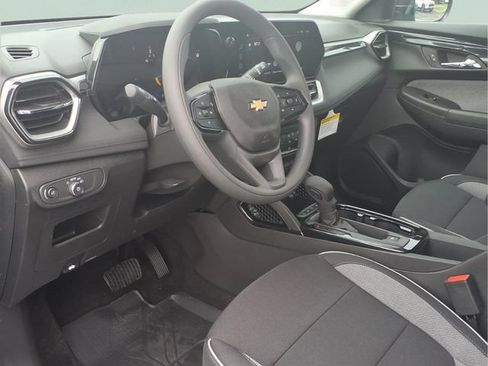 New 2026 Chevrolet TrailBlazer LS w/ LS Convenience Package FWD image 8