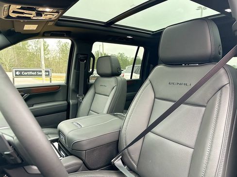 New 2026 GMC Yukon XL Denali w/ Sun & Power Step Package AWD/4WD image 8