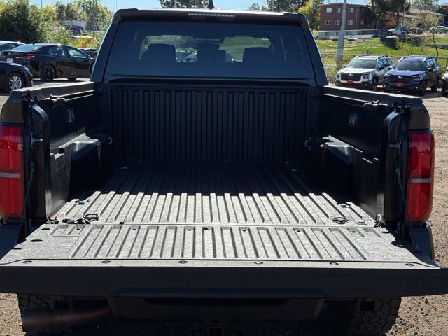 Used 2025 Toyota Tacoma SR5 AWD/4WD image 16