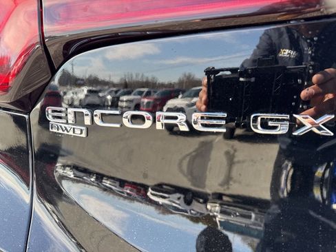 Used 2024 Buick Encore GX Sport Touring image 28