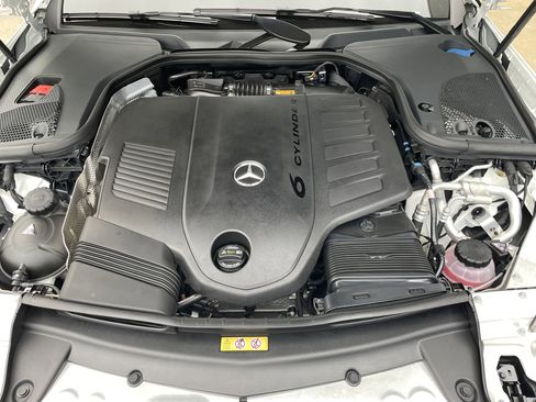 Certified 2022 Mercedes-Benz E 450 4MATIC Sedan image 50