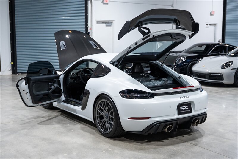 Used 2023 Porsche 718 Cayman GT4 RS RWD image 35