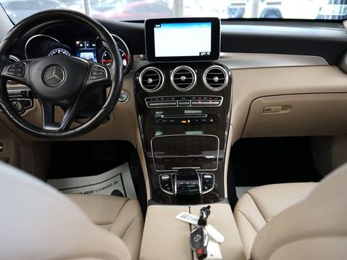 Used 2017 Mercedes-Benz GLC 300 4MATIC image 35
