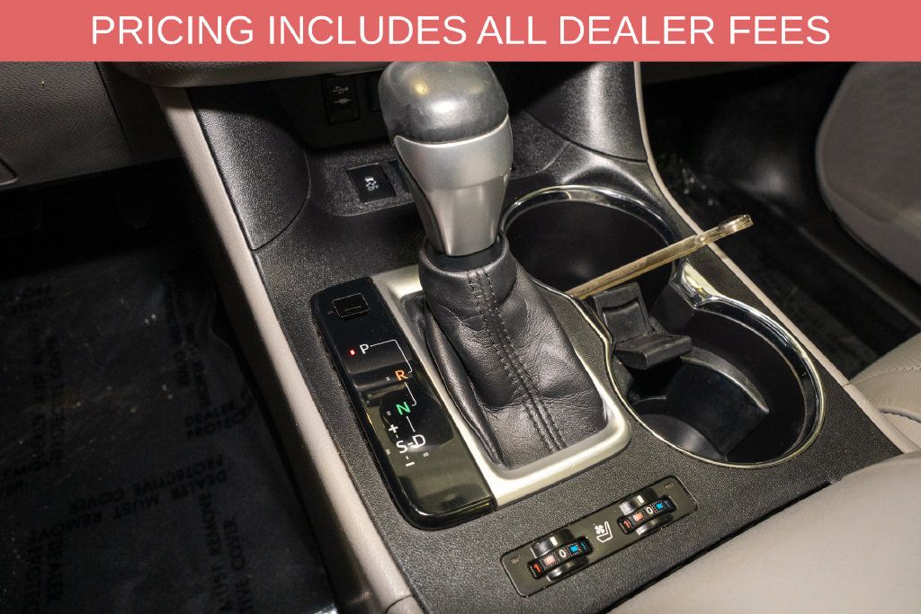 Used 2017 Toyota Highlander Limited Platinum AWD/4WD image 18