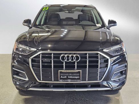 Used 2023 Audi Q5 2.0T Premium w/ Convenience Package image 2