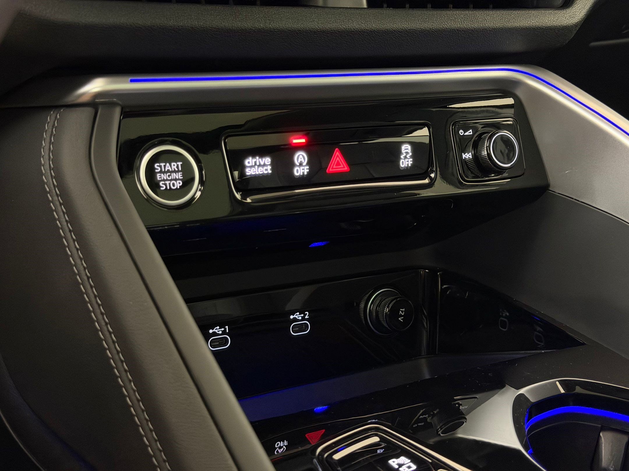 Certified 2025 Audi Q5 Premium w/ Convenience Package AWD/4WD image 19