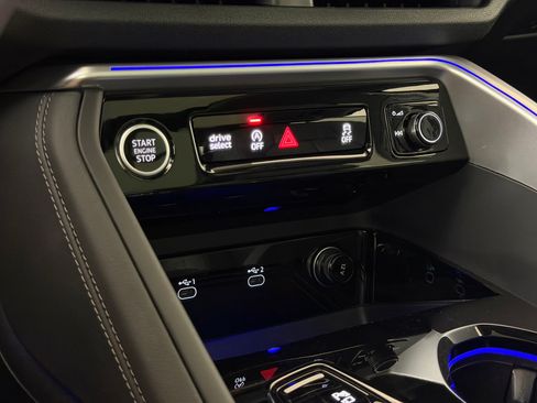 Certified 2025 Audi Q5 Premium w/ Convenience Package AWD/4WD image 19