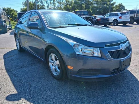 Used 2013 Chevrolet Cruze LT FWD image 3
