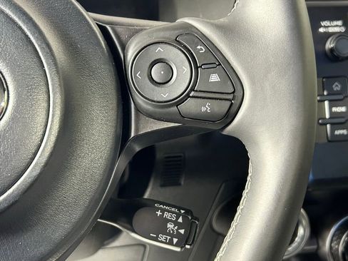 Used 2024 Toyota GR86 Premium image 24