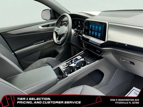 Used 2024 Volkswagen Atlas Cross Sport SE FWD image 19