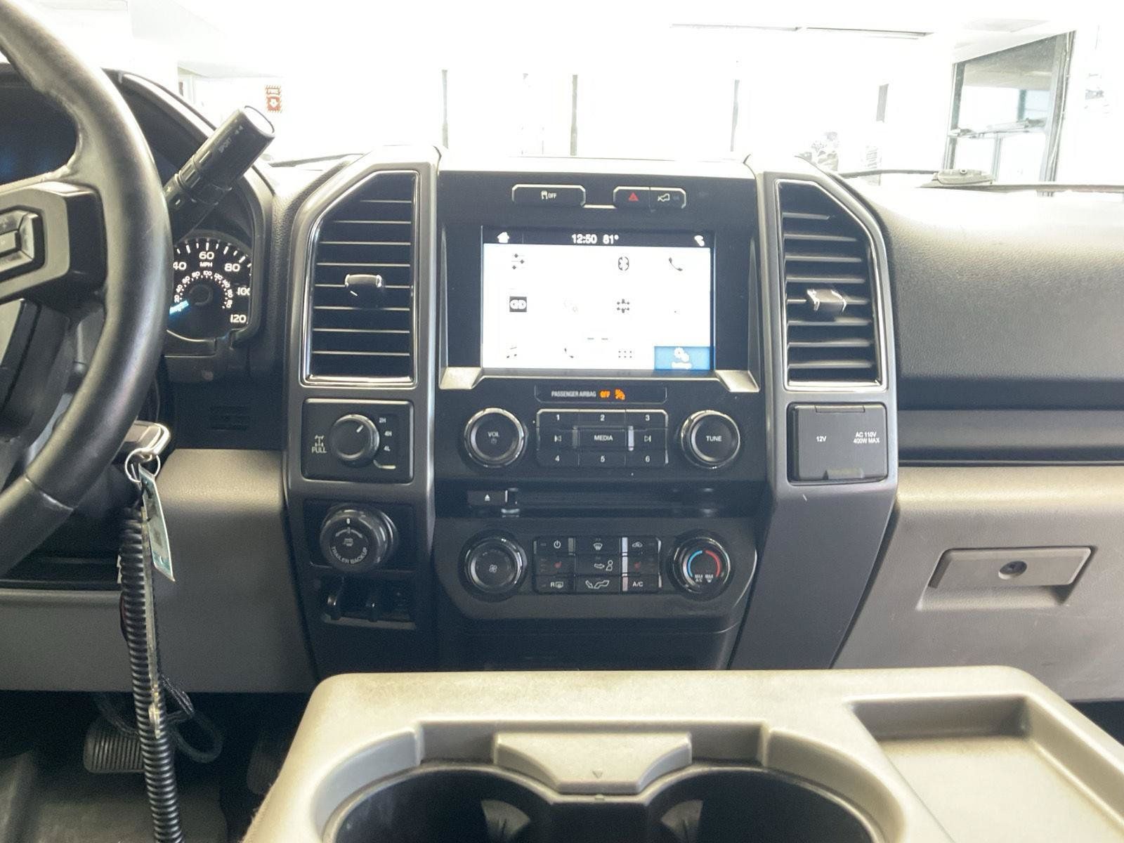 Used 2017 Ford F150 XLT w/ Equipment Group 302A Luxury AWD/4WD image 18